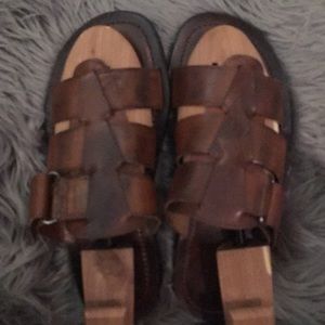 To Boot 🥾 New York Leather Sandals - size 9